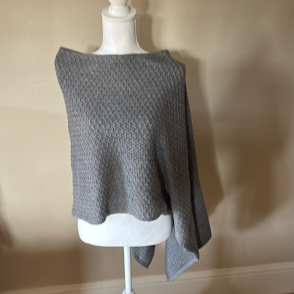 J Jill poncho. Can be worn so many ways!
One size
